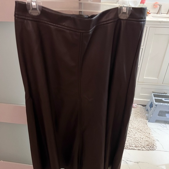 Vegan Skirt Brown - Picture 1 of 2